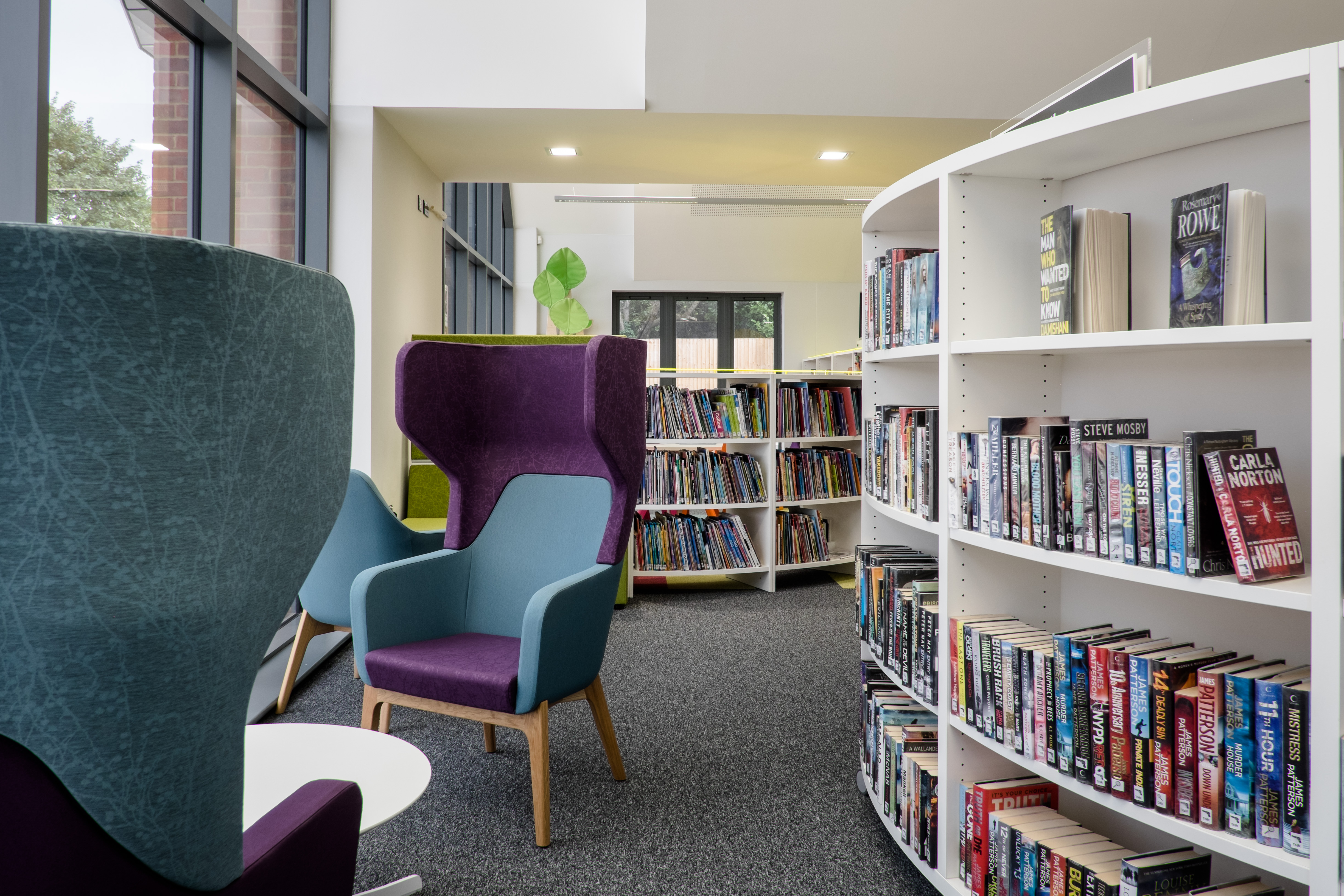 Bibliothèque Moulton, Royame-Uni