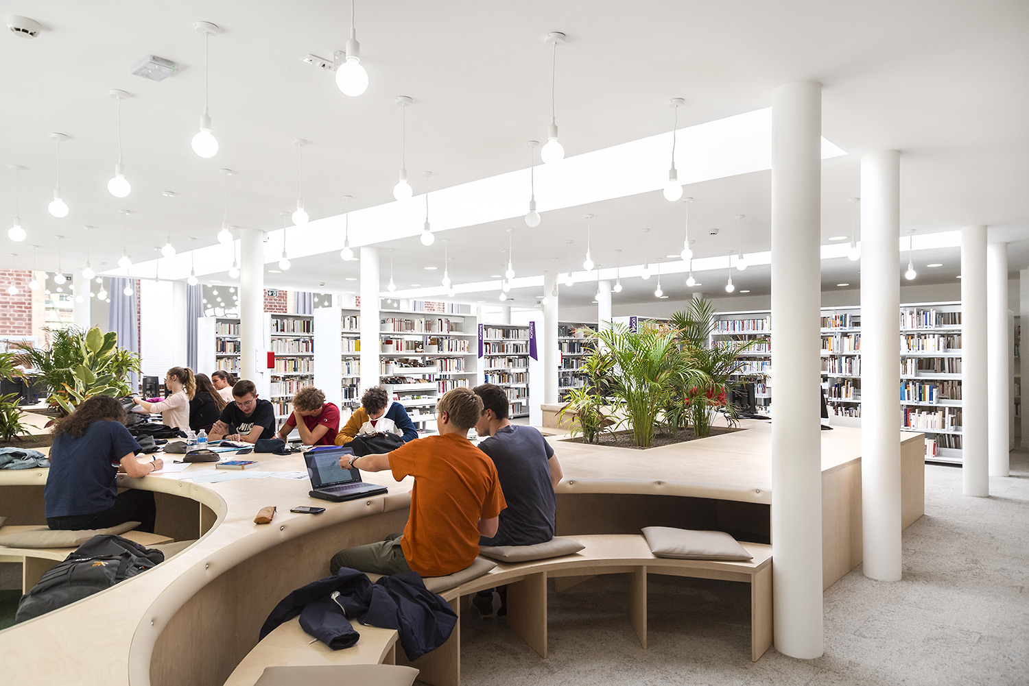 Médiathèque Saint-Quentin, France